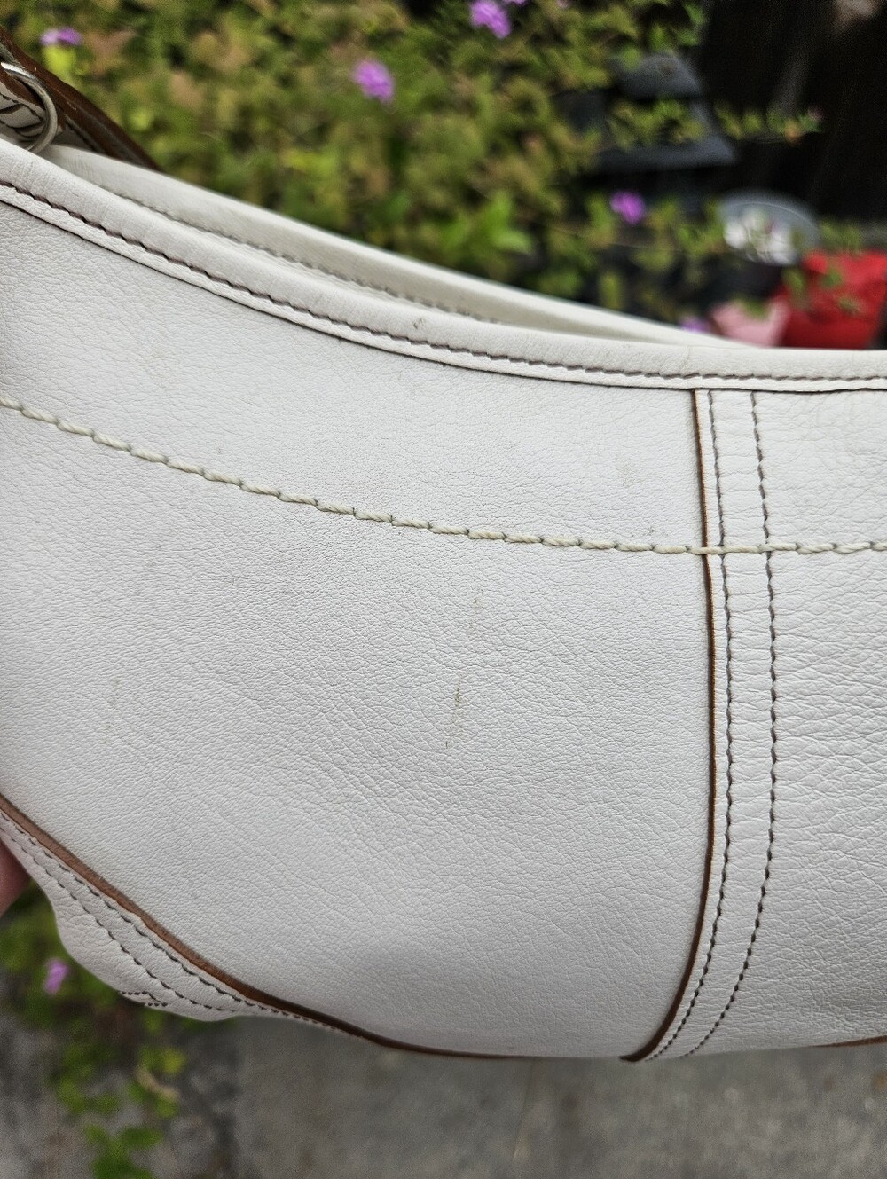 Vintage Coach Soho Small Hobo Bag - 9541 - Picture 16 of 16